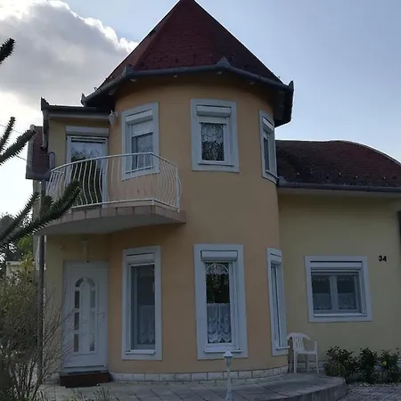 Apartment Mercedesz Ii.